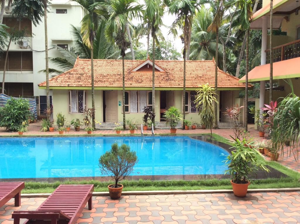 New Ideal Panchakarma Centre โกวาลัม ภายนอก รูปภาพ