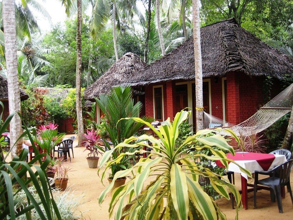 New Ideal Panchakarma Centre โกวาลัม ภายนอก รูปภาพ